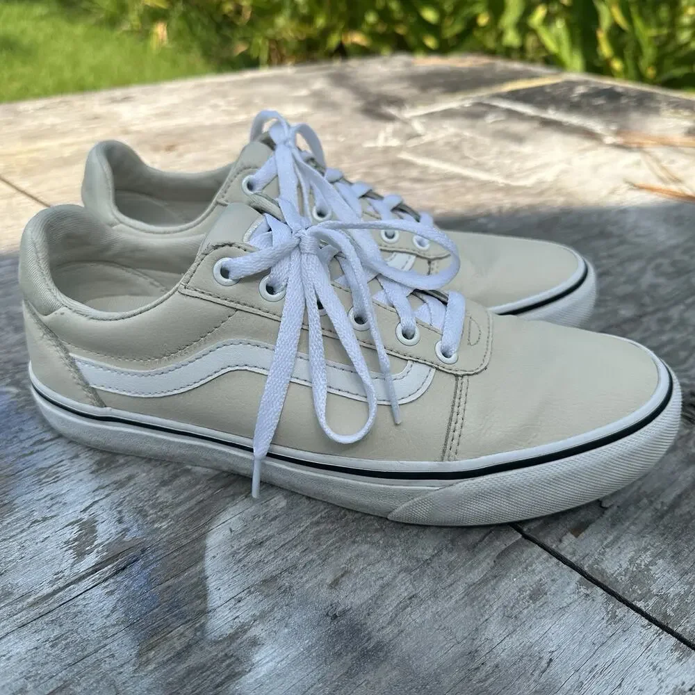 Vans Old Skool Women’s 9.5 White Athletic Skateboard Walking Shoes Sneakers